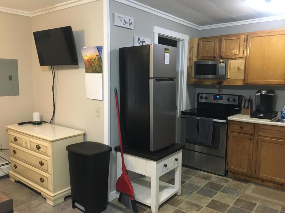 Just Like Being At Home- Newly Renovated Unit North Troy Екстер'єр фото