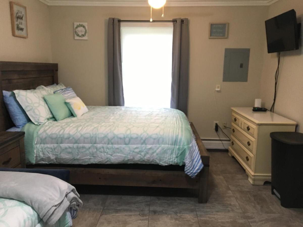 Just Like Being At Home- Newly Renovated Unit North Troy Екстер'єр фото