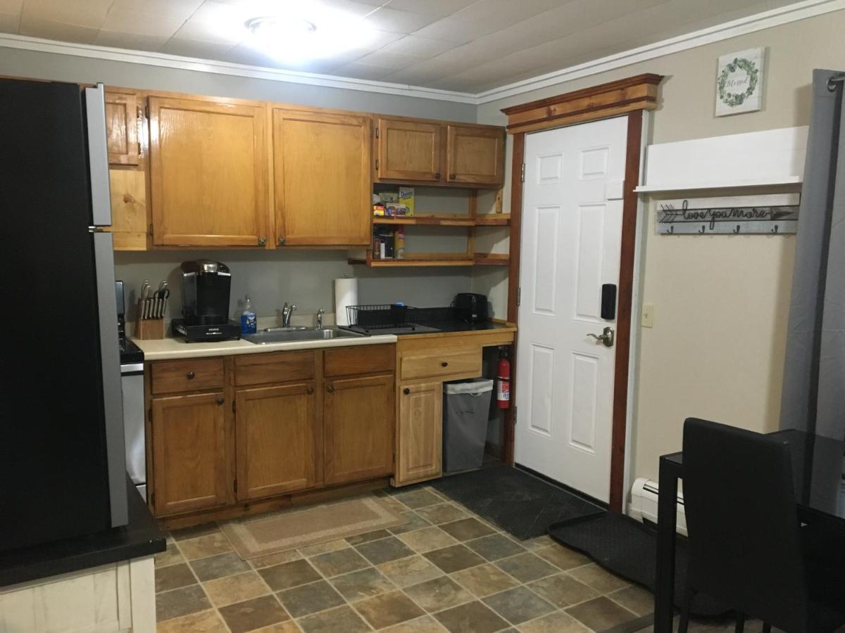 Just Like Being At Home- Newly Renovated Unit North Troy Екстер'єр фото