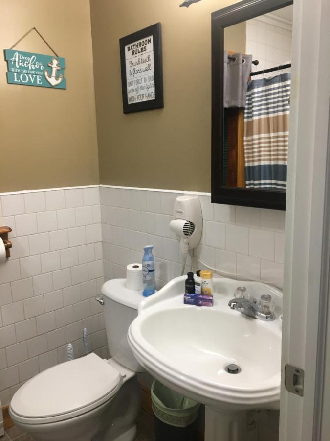 Just Like Being At Home- Newly Renovated Unit North Troy Екстер'єр фото