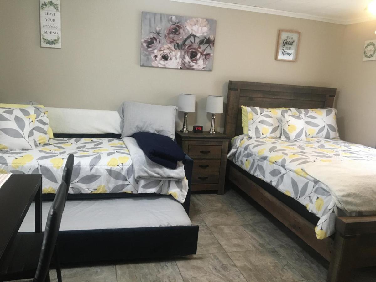 Just Like Being At Home- Newly Renovated Unit North Troy Екстер'єр фото